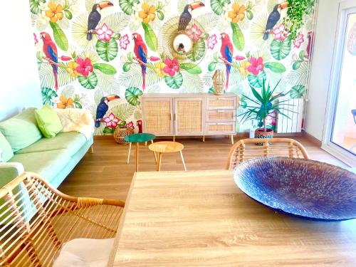 Tucan Tropical — hotel in Sabadell