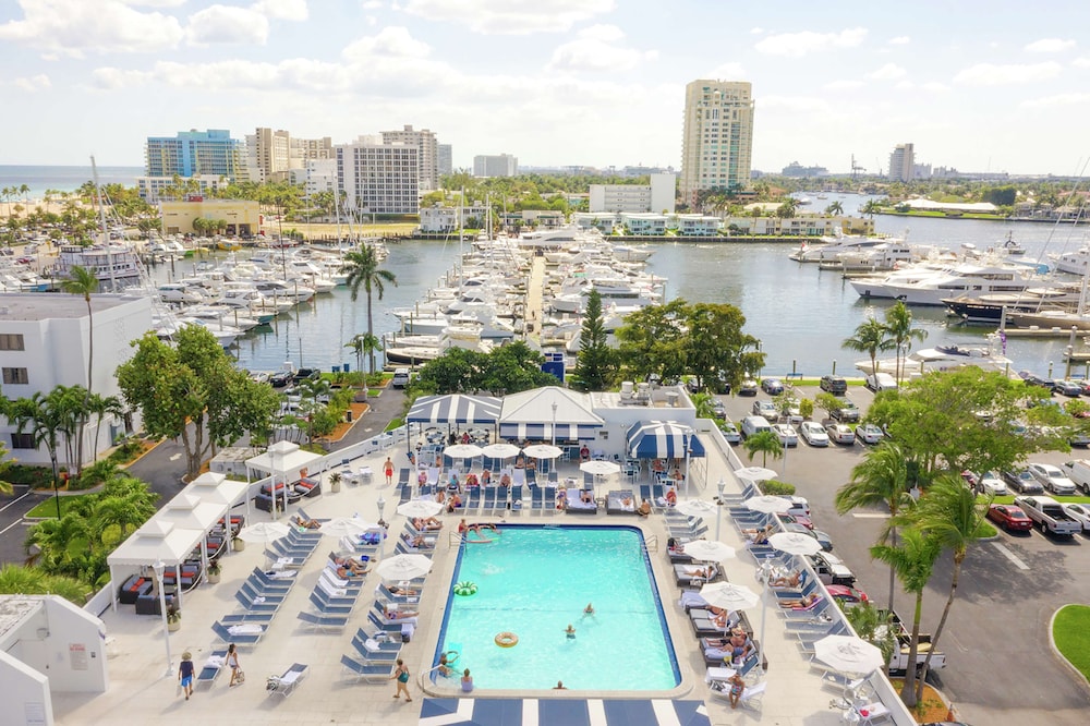 Bahia Mar Ft. Lauderdale Beach a DoubleTree by Hilton Hotel - photo 26