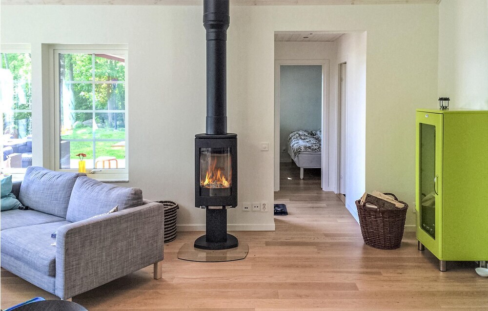 Amazing Home In Höör With Wifi — 4-Star Luxury Hotel in Hoeoer, Sweden