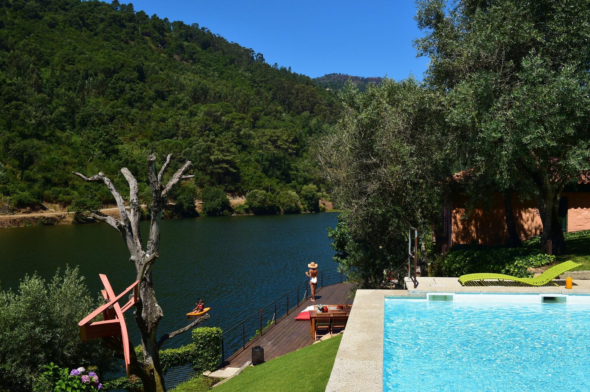 Casas de Pousadouro 1043 - carbon neutral hotel in Baiao