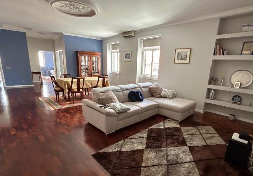 Apartment Minorca — 4-Star Luxury Hotel in Funchal, Portugal