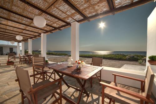 Aktaia — 4-Star Luxury Hotel in Skyros, Greece