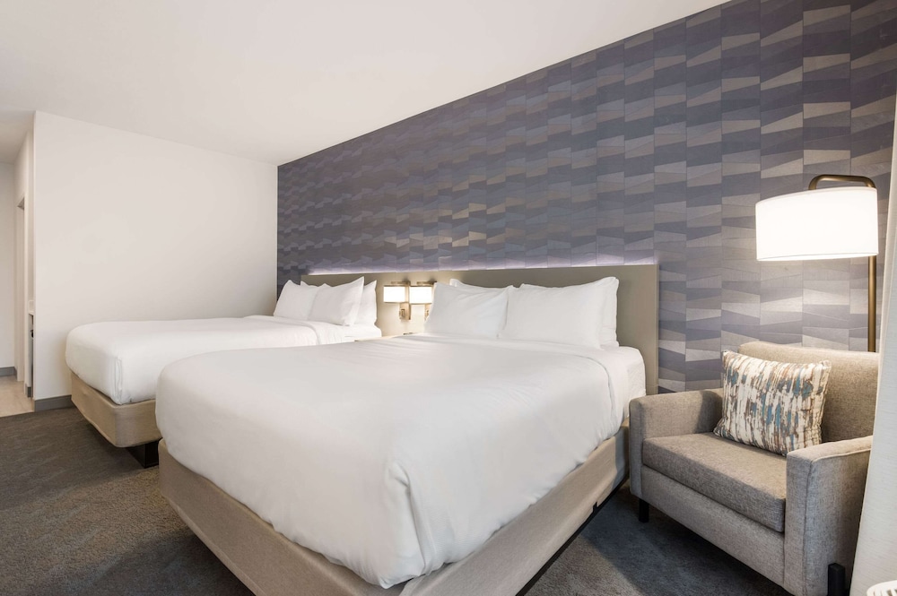 Comfort Inn & Suites Gaylord - photo 10