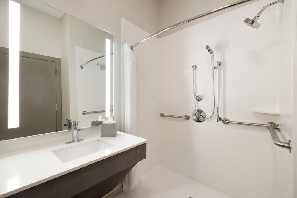Holiday Inn Express & Suites Opelousas by IHG - photo 12