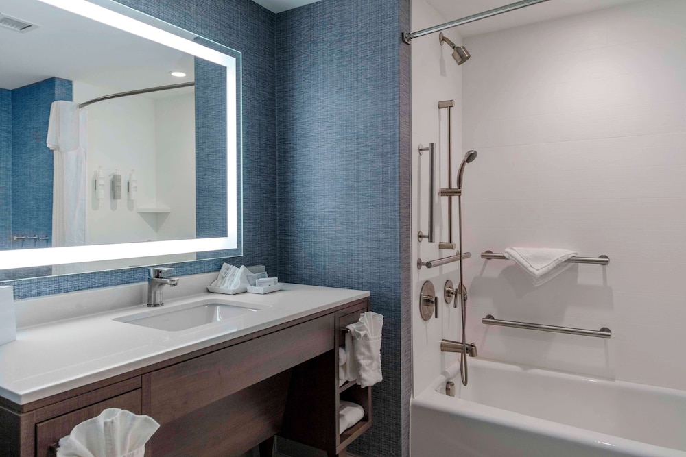 Home2 Suites by Hilton Northville Detroit - photo 15
