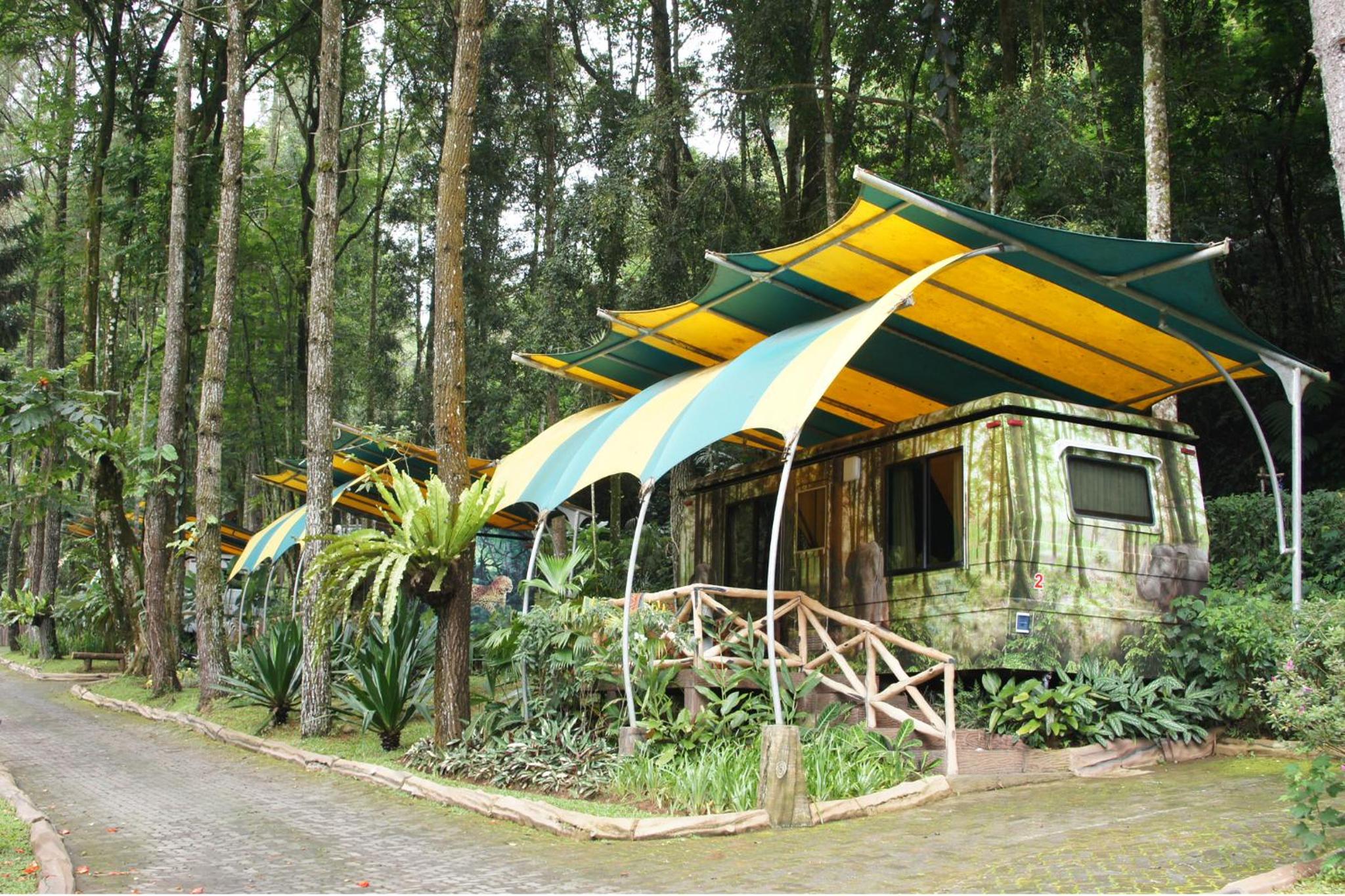 Safari Lodge Hotel