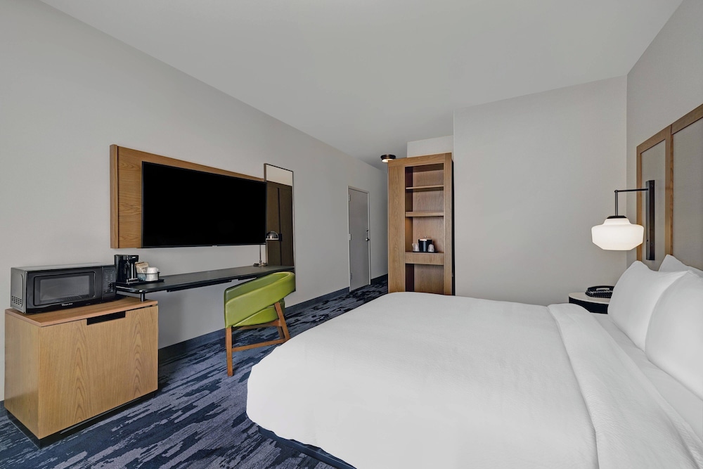 Fairfield Inn & Suites by Marriott Milwaukee Brookfield - photo 24