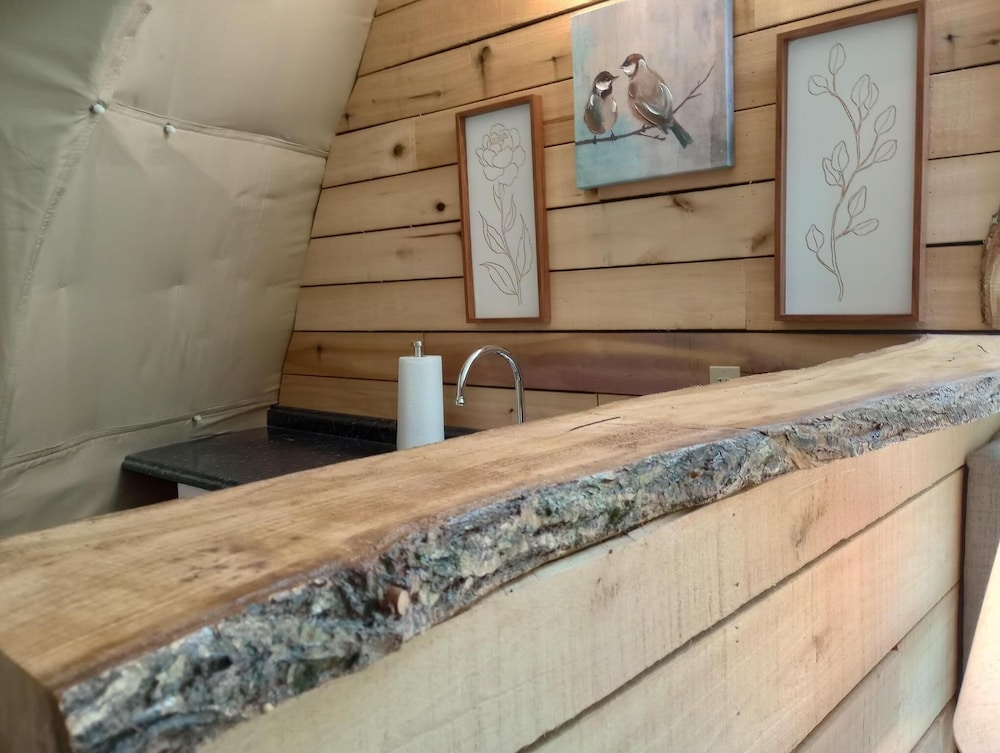GlampOut Resort Elk River - photo 13