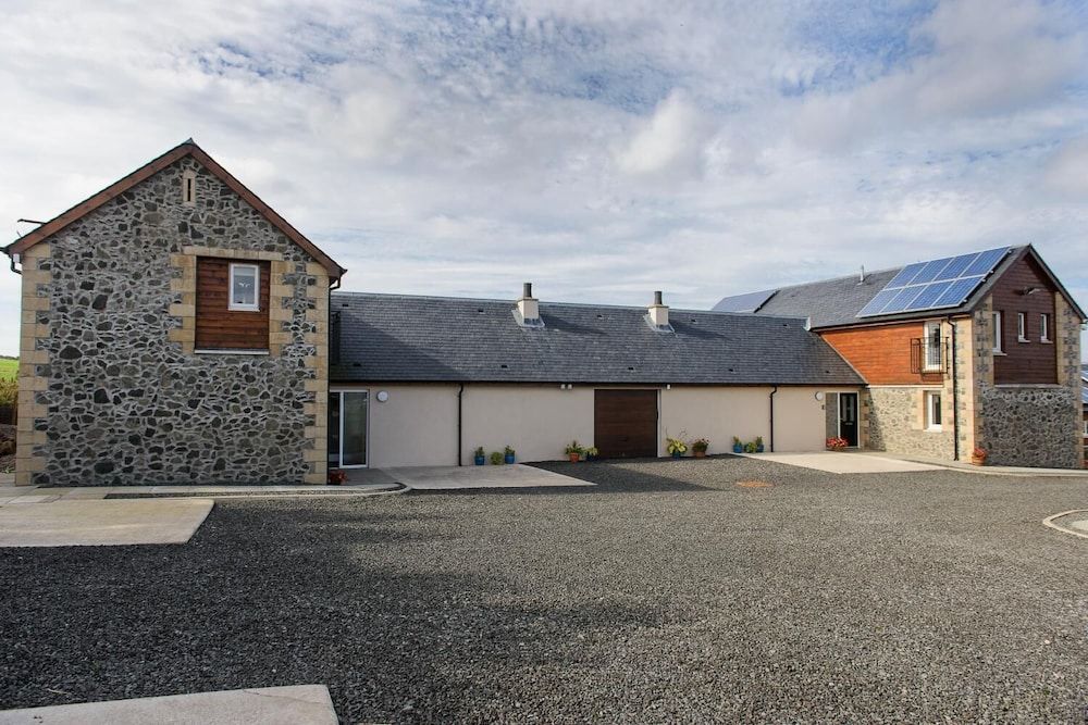 Elderburn Luxury Lodges — 4-Star Luxury Hotel in Saint Andrews, United Kingdom