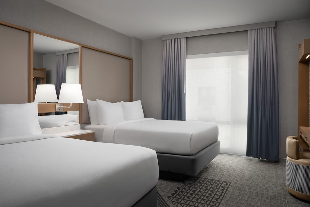 SpringHill Suites by Marriott New York Manhattan Times Square - photo 10