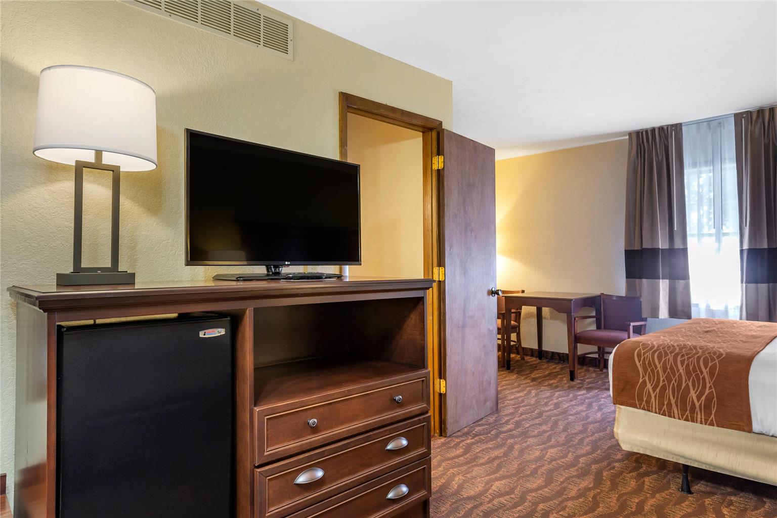 Comfort Inn & Suites Branson Meadows - photo 35