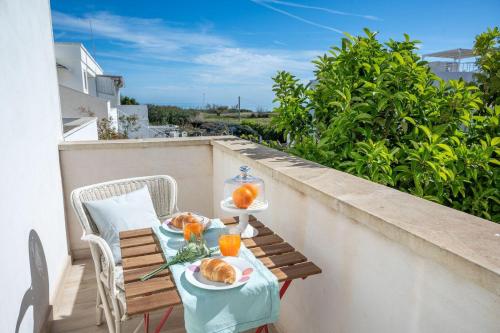 Casa Athens 50 Meter vom Sandstrand Lido entfernt — 4-Star Luxury Hotel in Carovigno, Italy