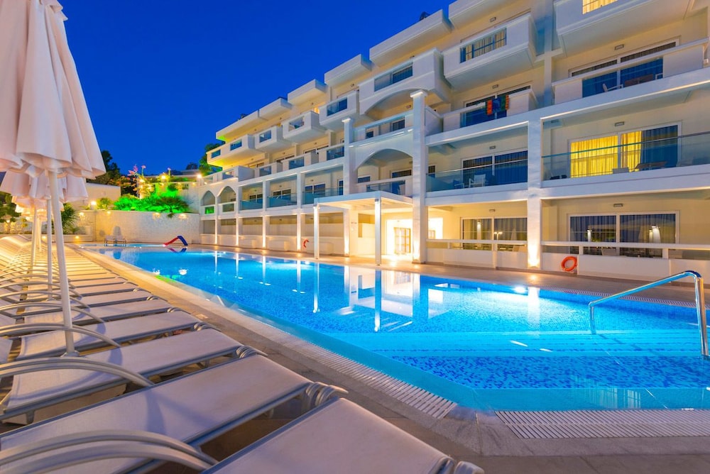 Lindos White Hotel & Suites — 4-Star Luxury Hotel in Rodos, Greece