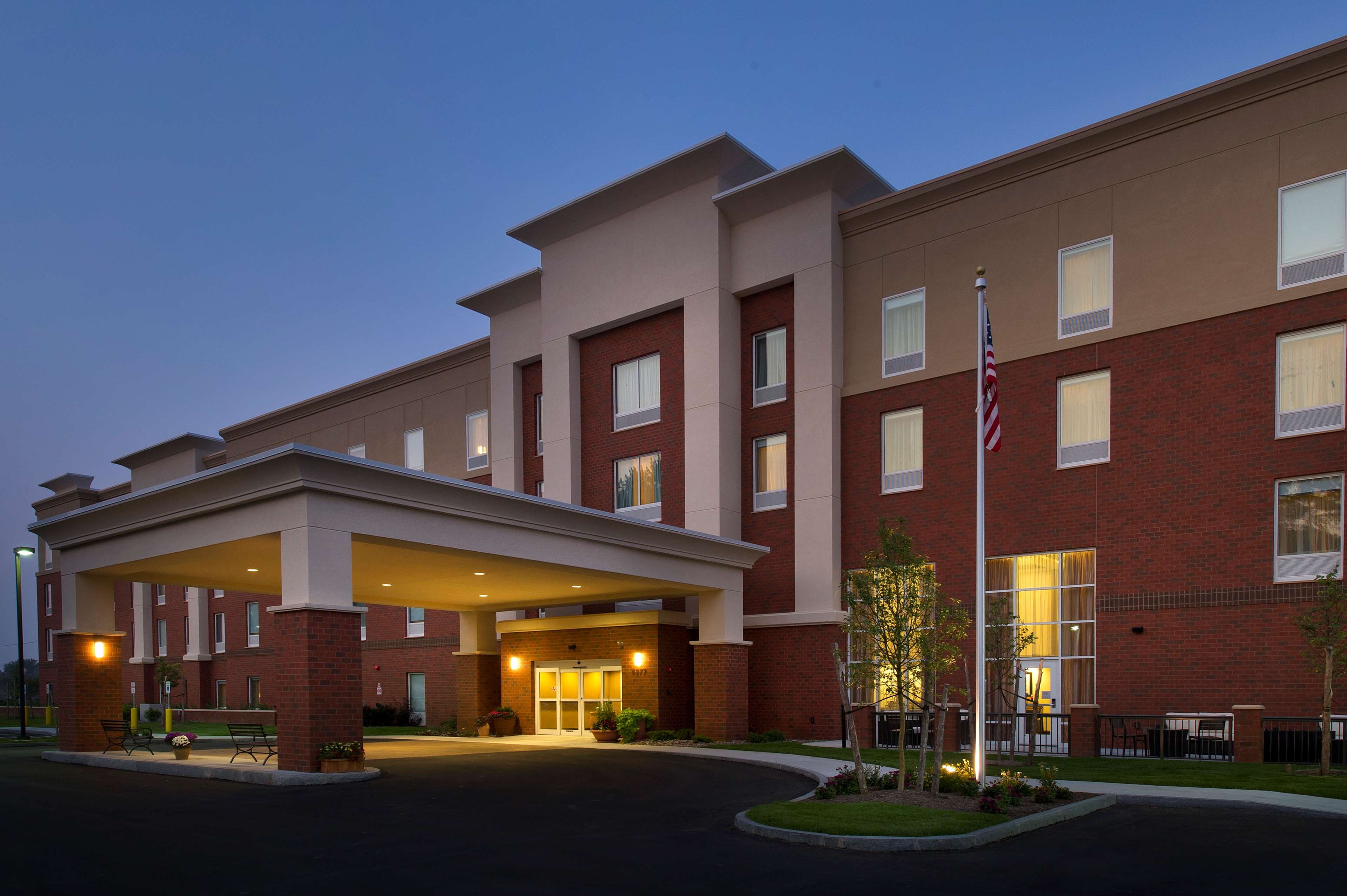 Hampton Inn & Suites Syracuse Carrier Circle — hotel in East Syracuse