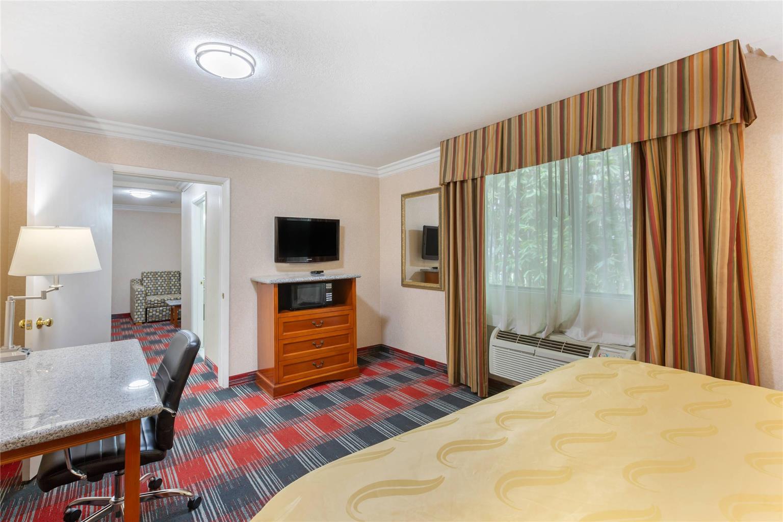 Quality Inn & Suites Oceanside near Camp Pendleton - photo 42