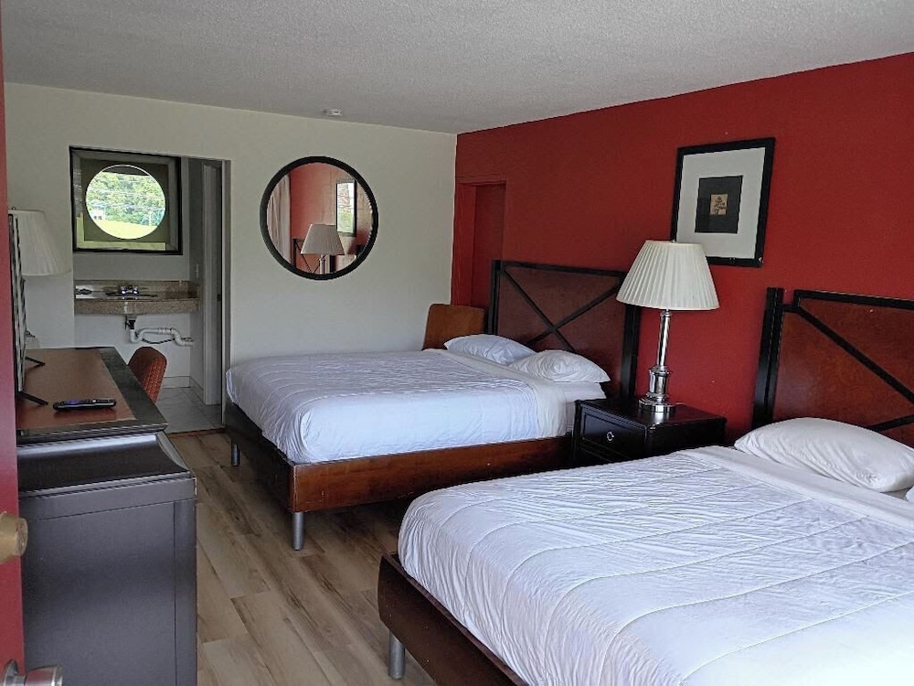 Virginian Motel - photo 10