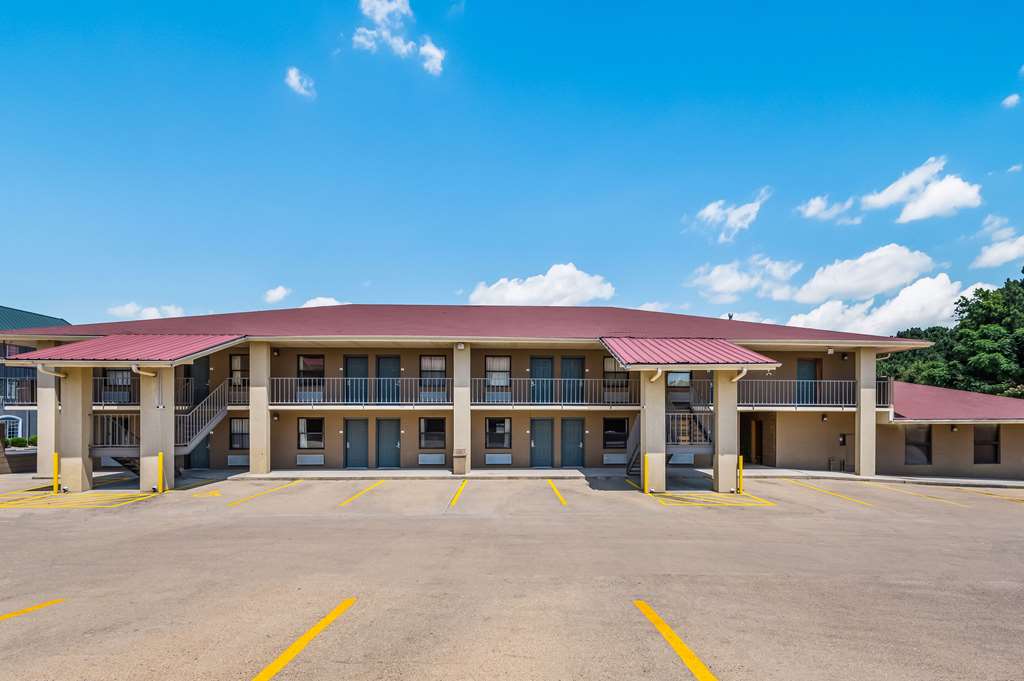 Quality Inn & Suites Hot Springs Lake Hamilton - photo 3