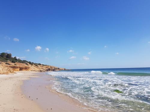 Casa vacanza Pinus Village Casa margherita a Pula Chia a 350 m a piedi dalla spiaggia più vicina a 5 minuti in auto dalle spiagge di Chia ed a 15 minuti in auto dalla splendida spiaggia di Tuerredda — 4-Star Luxury Hotel in Pula, Italy
