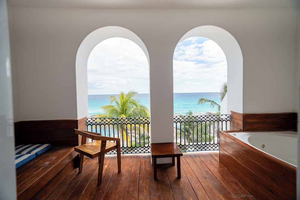 Beach/ocean view
