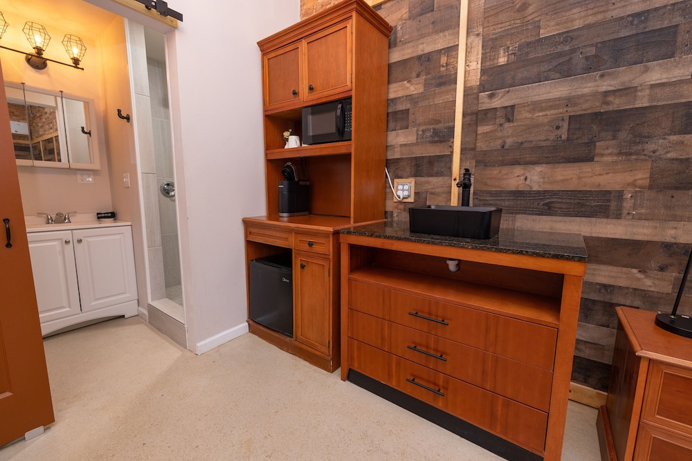 Hartwell Suites - photo 39