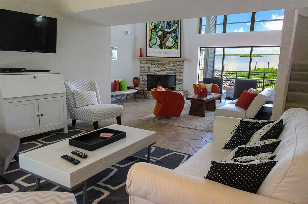 21451 Widgeon Terrace - featured photo