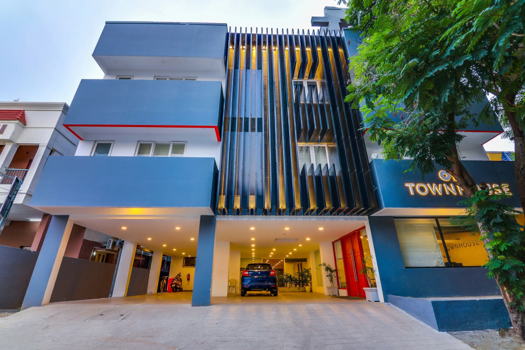 OYO 80012 Townhouse 375 Dwarka New Delhi — 4-Star Luxury Hotel in New Delhi, India