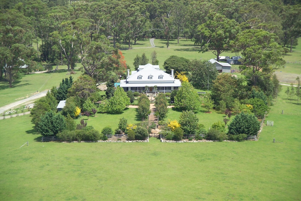 Worrowing Jervis Bay - carbon neutral hotel in Tomerong