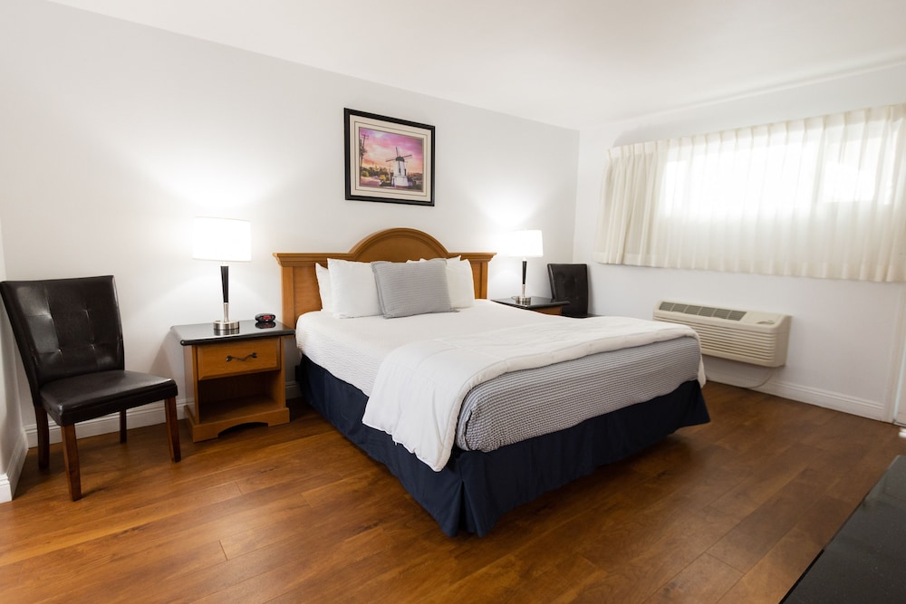 King Frederik Inn - photo 14