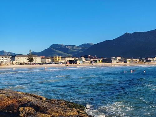 South Shore Stay Family Friendly Stay by the Sea