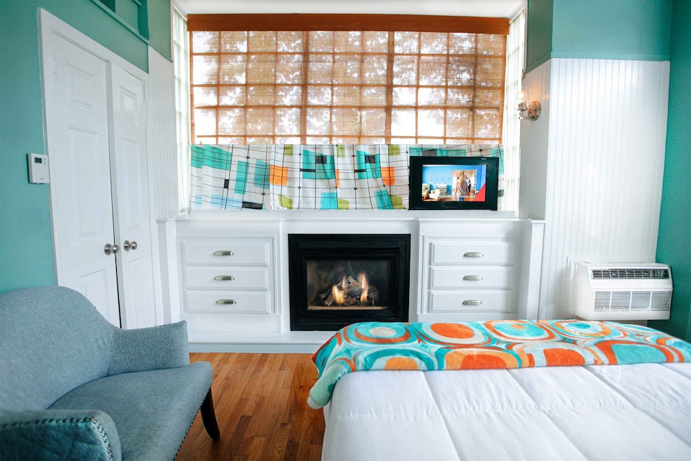 The Provincetown Hotel at Gabriel's - photo 20