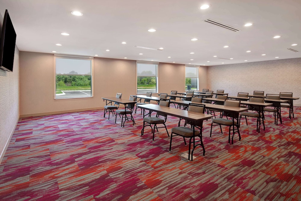 Home2 Suites by Hilton Shepherdsville Louisville South - photo 38