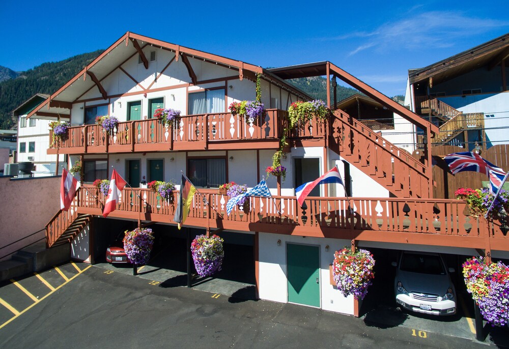 Obertal Inn — Leavenworth