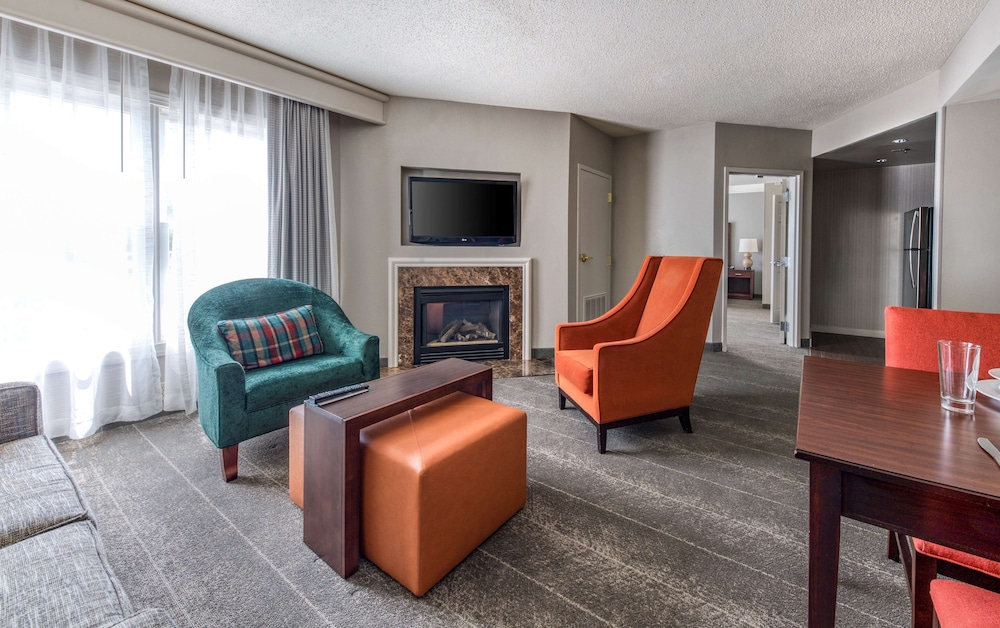 Homewood Suites by Hilton Olmsted Village - photo 28