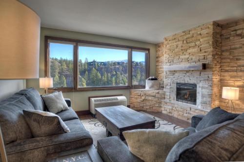 Tamarron Lodge Suite 417 Down Home in Durango CO — 4-Star Luxury Hotel in Durango, United States