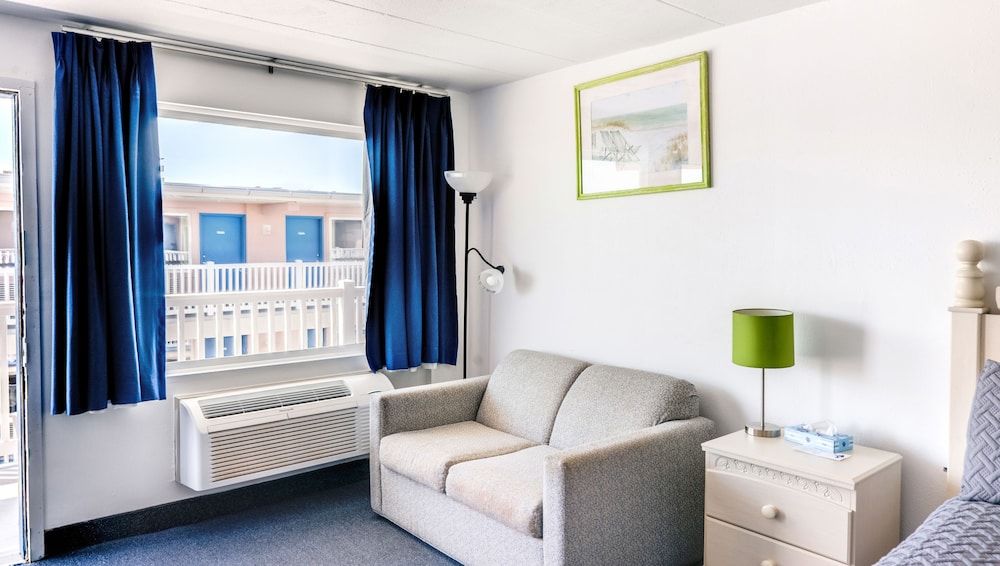 Oceanfront Motel - photo 20
