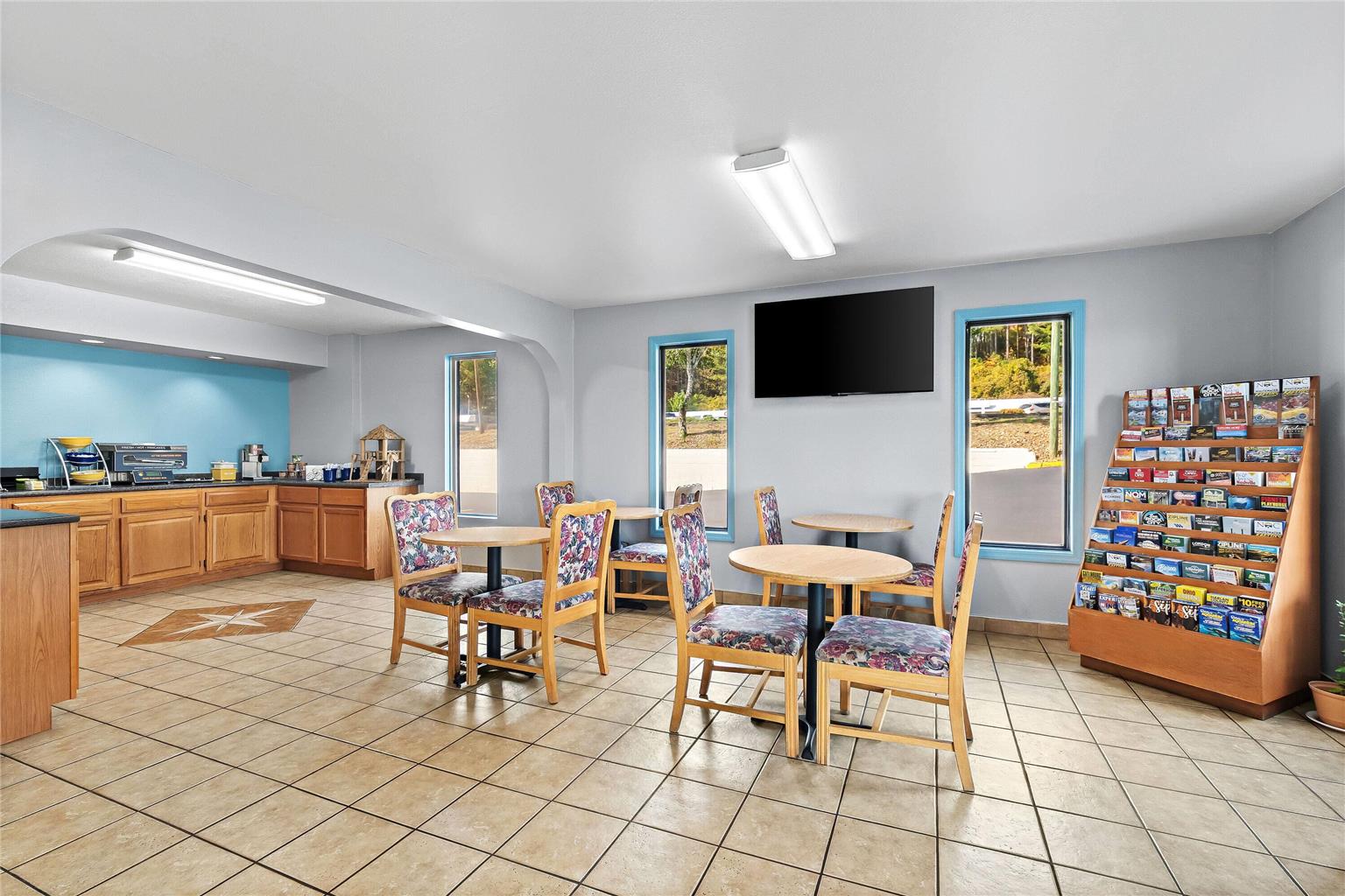 Days Inn by Wyndham Cleveland TN - photo 9