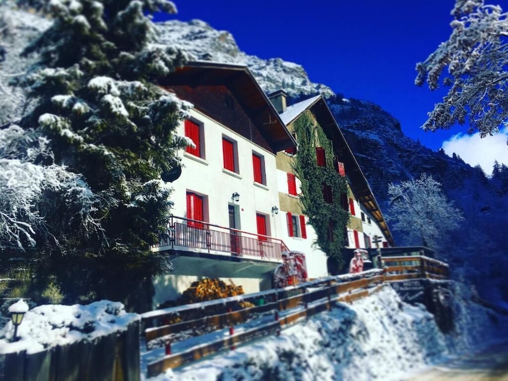 Hotel Au Bon Accueil in Les Deux Alpes, France