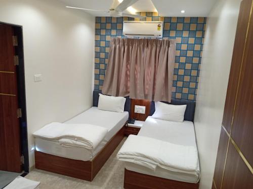 Hotel Suvarnam Residency in Ahmadnagar, India