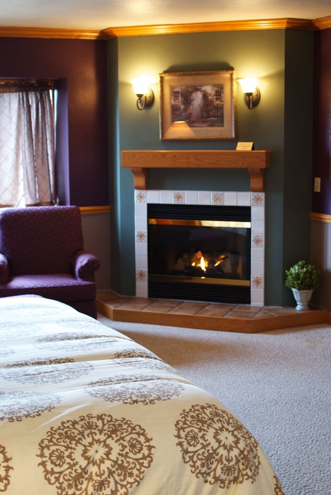 Settlement Courtyard Inn & Lavender Spa - photo 6