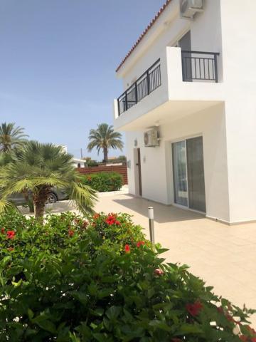 Villa Olivia Coral Bay