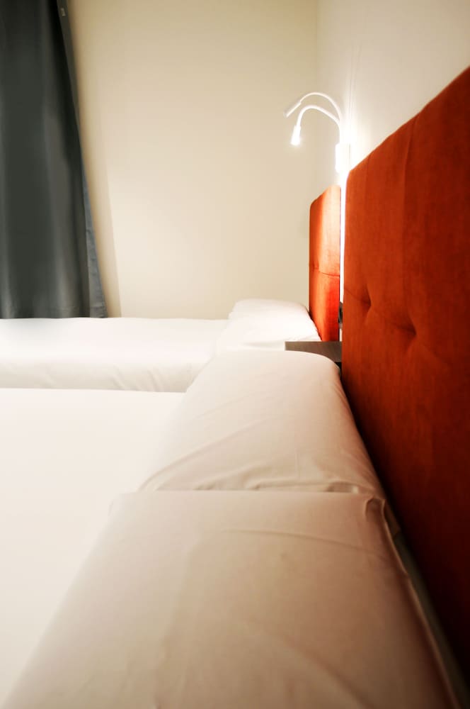 Arena Zone Hotel — Valencia — photo 3
