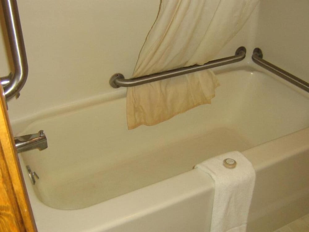 Chapel Hill Motel - photo 18