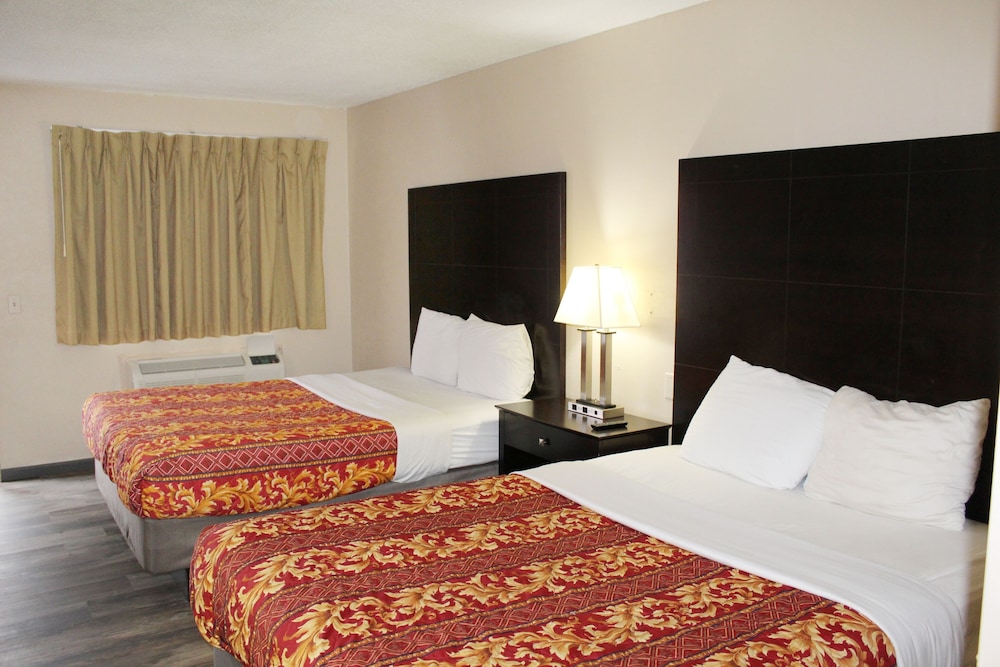 Huntington Inn - photo 13