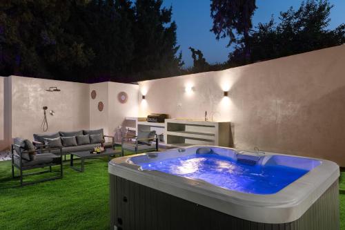 Diverso Inn - carbon neutral hotel in Unknown City