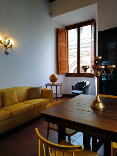 Residenza Uffizi — 4-Star Luxury Hotel in Florence, Italy