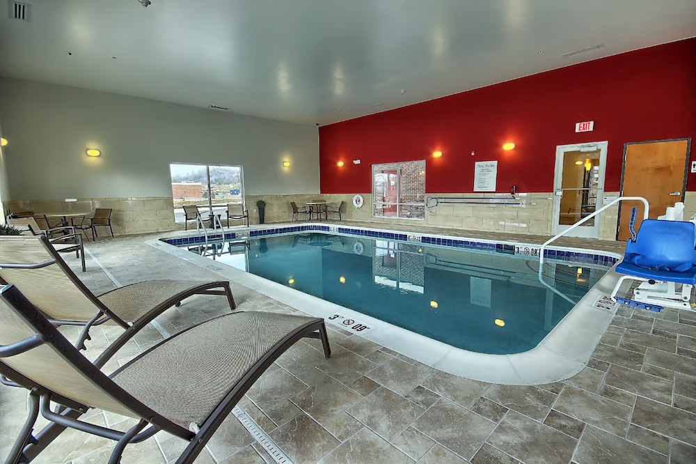 Holiday Inn Express & Suites New Martinsville by IHG - photo 29