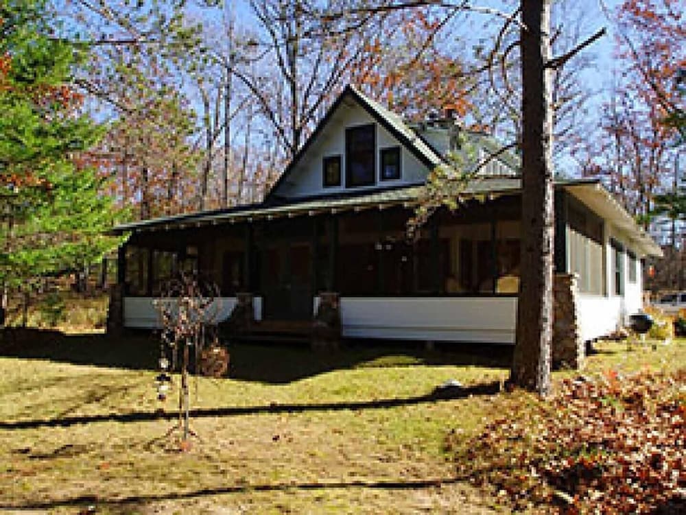 Legacy Point On Little Siss — hotel in Birchwood