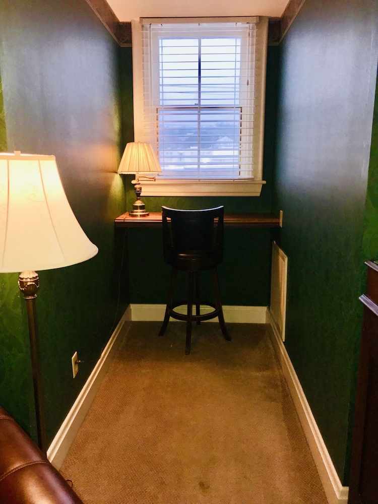 Kingsley Inn - photo 10