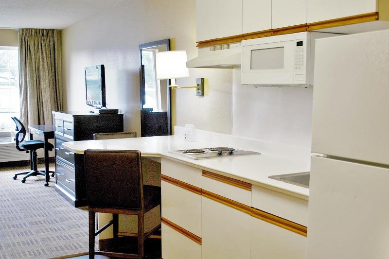 Extended Stay America Suites Chicago Schaumburg Conv Center - photo 25