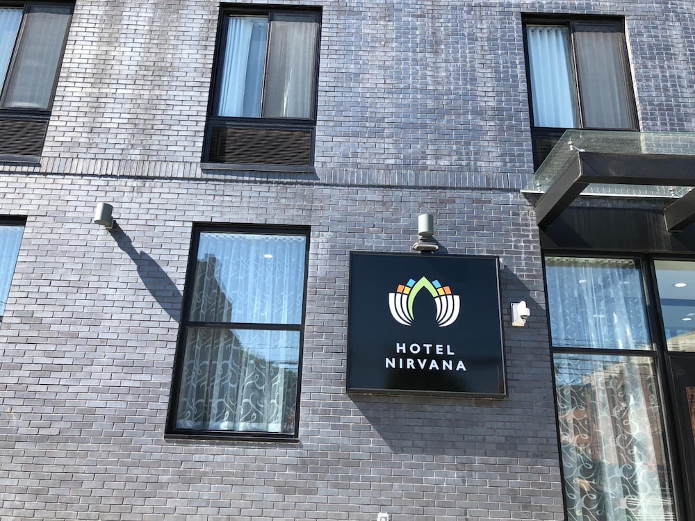 Hotel Nirvana - photo 30